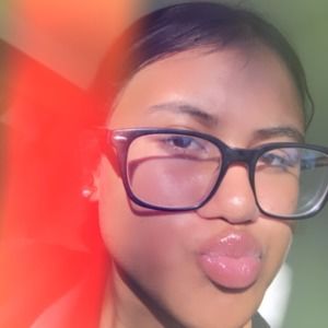 Meet your Posher, Janisha